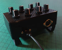 Controlador MIDI para hardware o software, 8 Perillas con DIN y USB, Versátil y Programable.